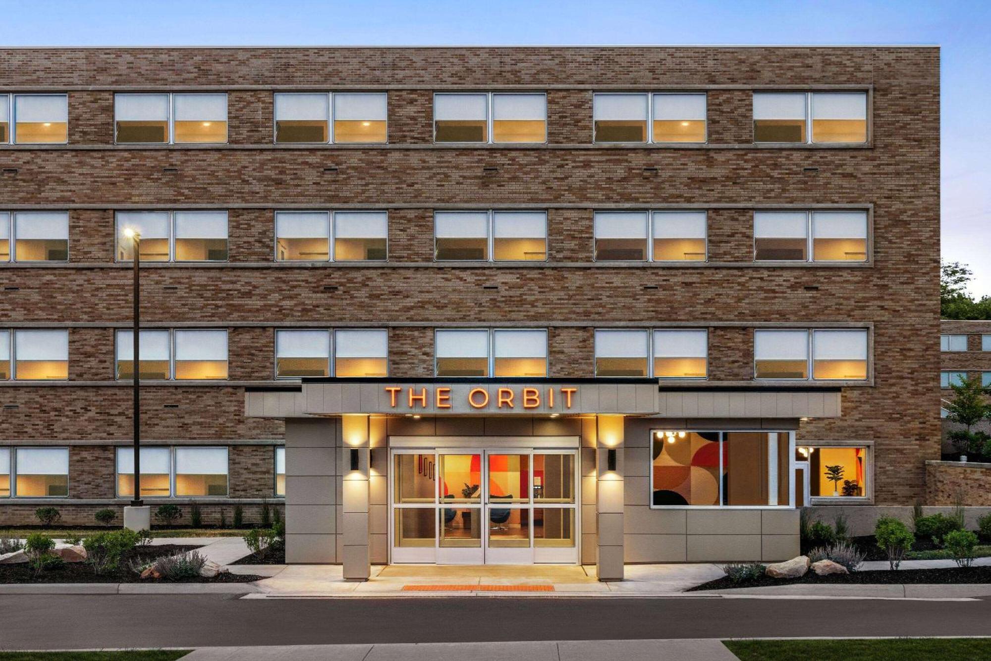 Hotel The Orbit Hotel, Trademark Collection By Wyndham Fairview Park