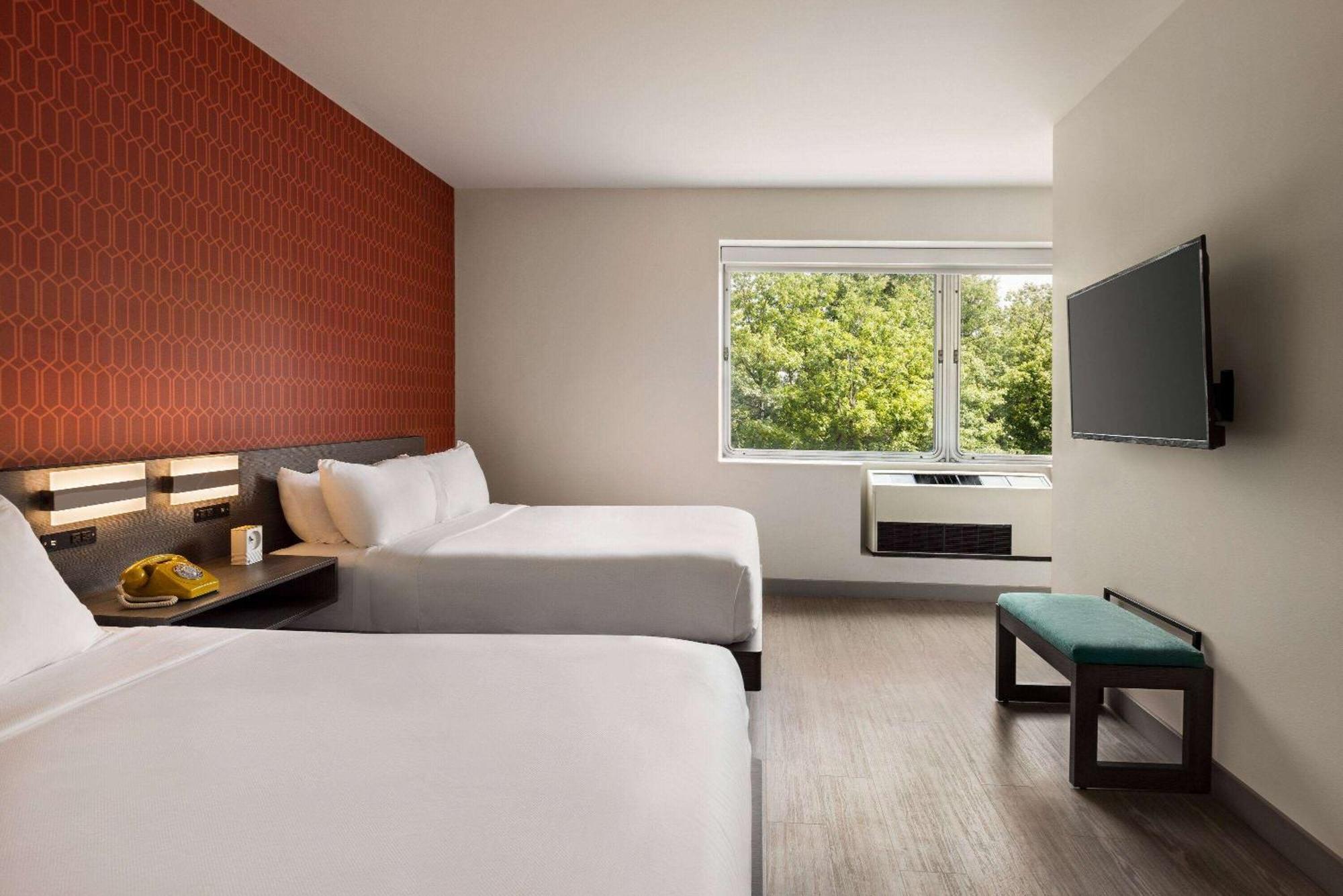 The Orbit Hotel, Trademark Collection By Wyndham 2*